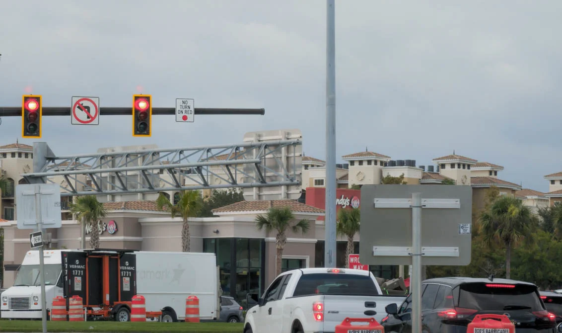 florida-no-turn-on-red-sign-junction florida-no-turn-on-red-sign-junction